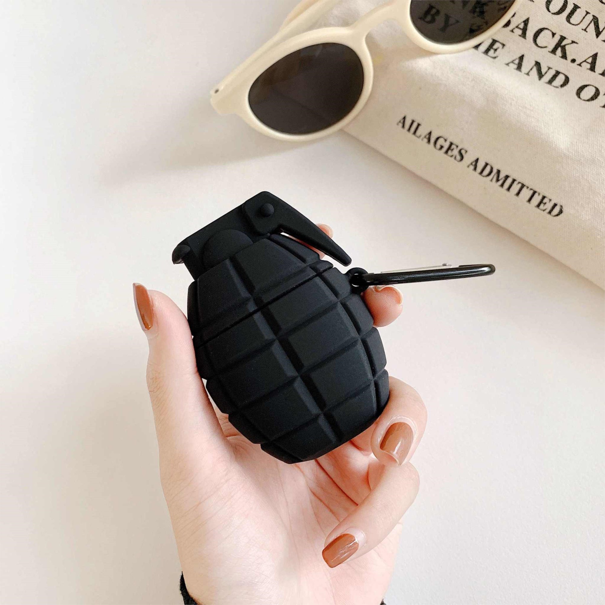 Силиконовый чехол Граната для AirPods 1,2 (Черная)