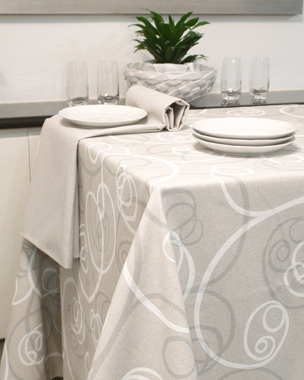 Скатерть и 12 салфеток Viscontea di Milano Courbes
