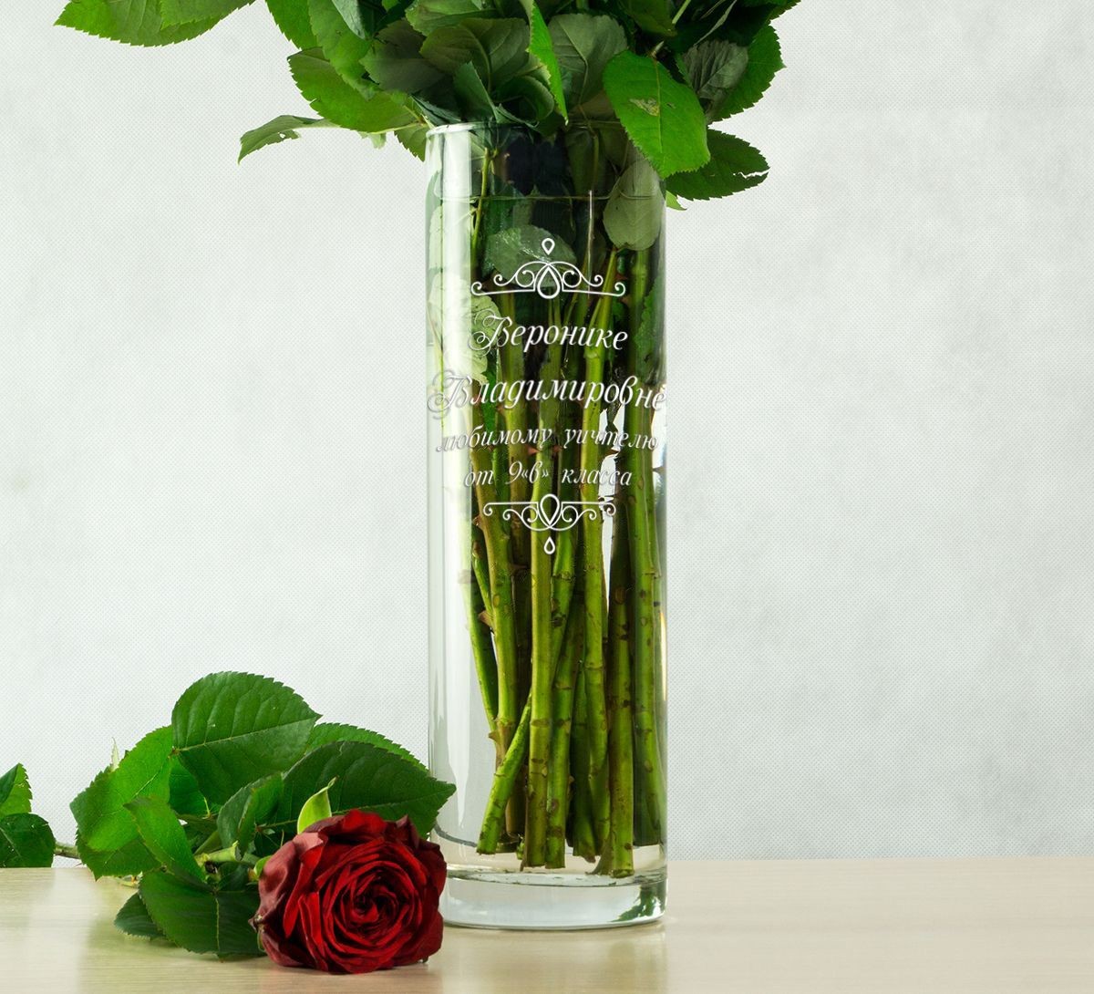 Декоративные вазы для цветов купить недорого в Москве в интернет магазине Decorius