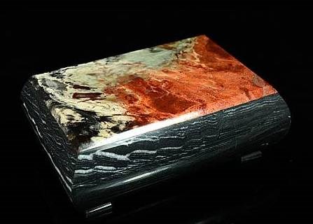 Шкатулка для украшений из яшмы и доломита
