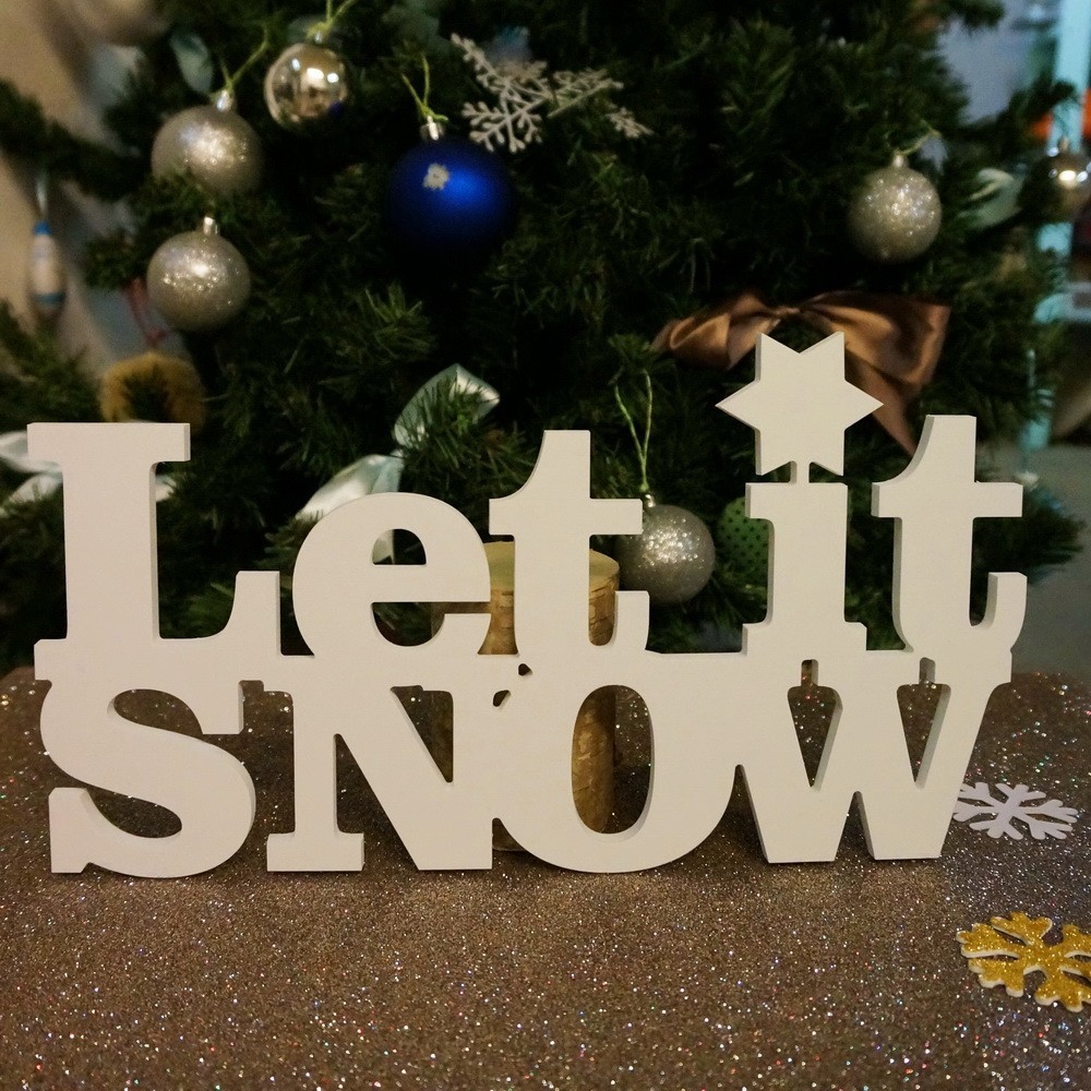 Слово-украшение Let it snow!