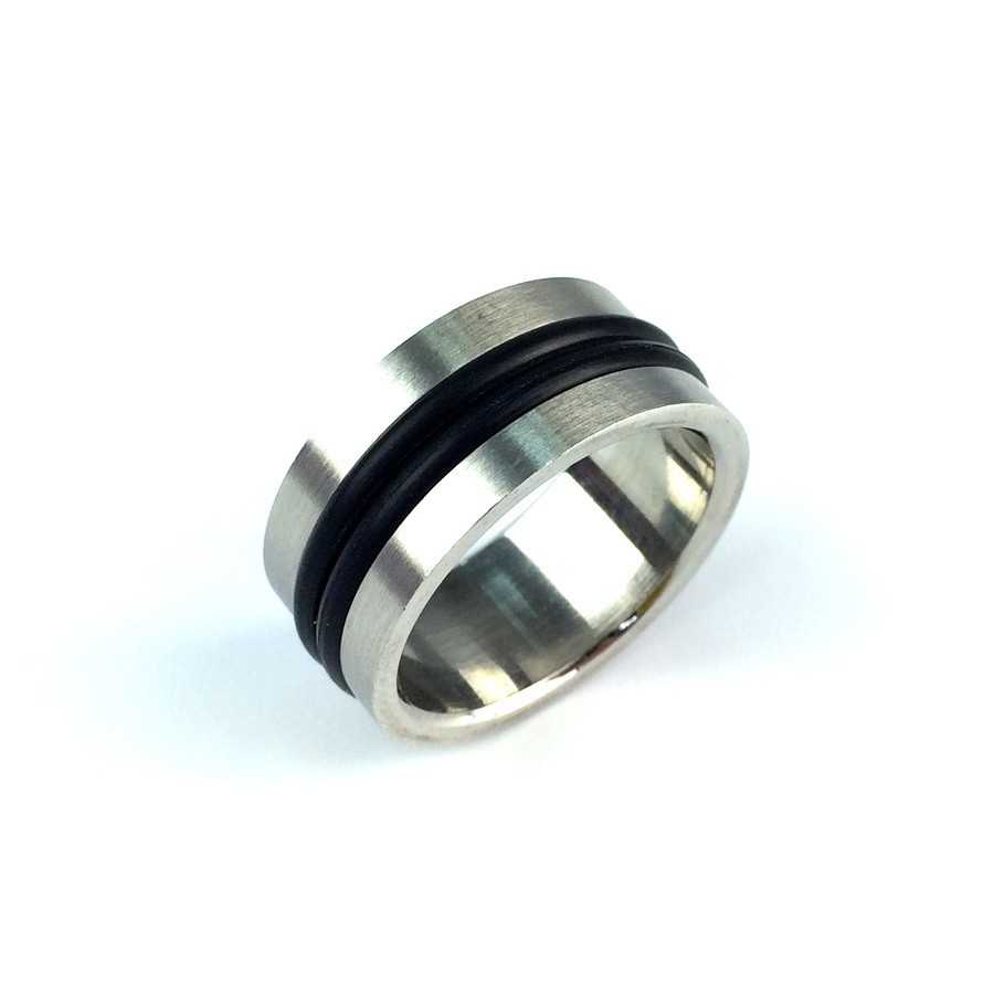 Кольцо из стали Respect Steel