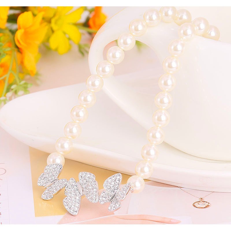 Колье «Шарм» с кристаллами Swarovski, покрытие – родий