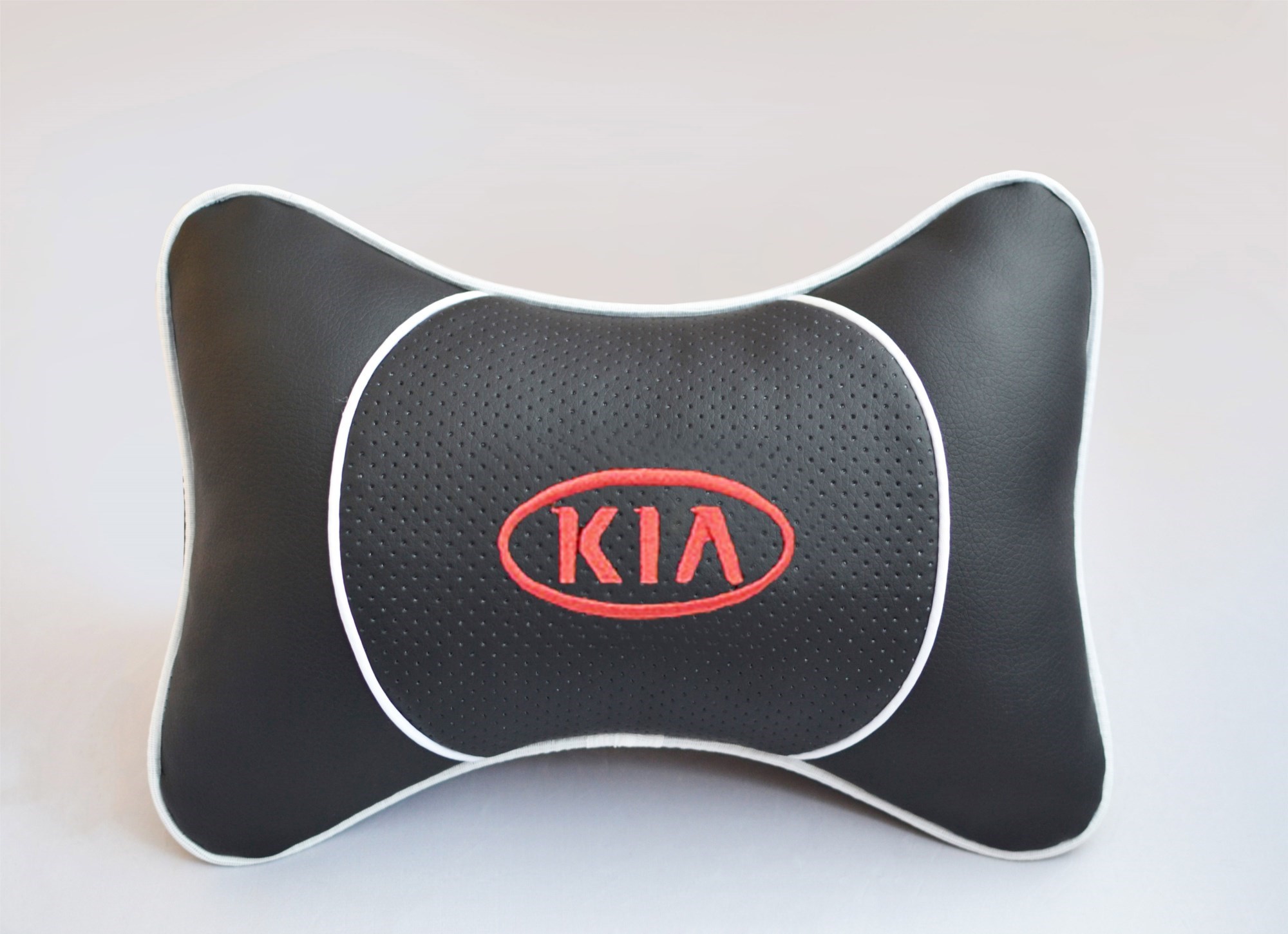 Подушка-подголовник Люкс с черной вставкой из экокожи KIA