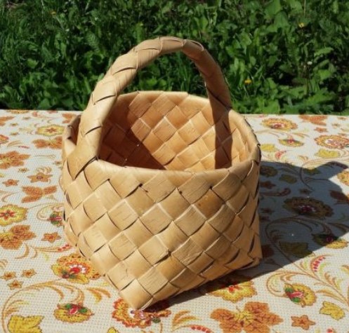 Корзина из бересты плетеная