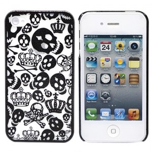 Чехол для iPhone 4/4S Funny Skulls (черный)
