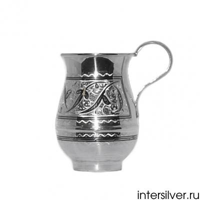 Серебряная кружка