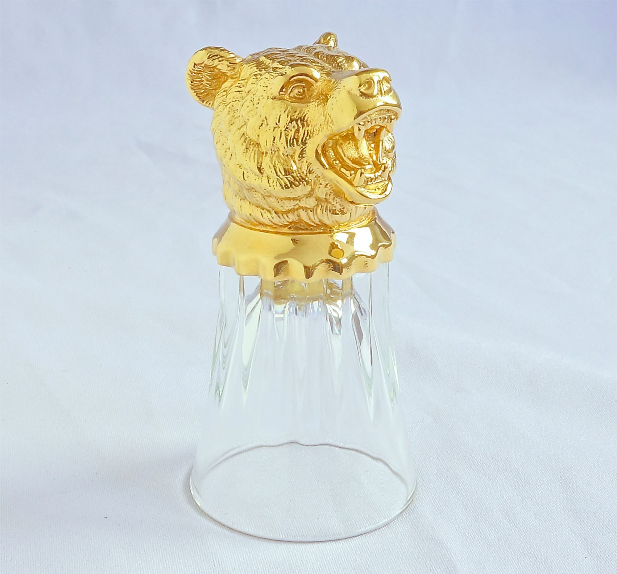 Стопка медведь серебро. Стопка с медведем. Медведь перевертыш. Игрушка перевертыш медведь. Стопка-перевертыш "медведь".