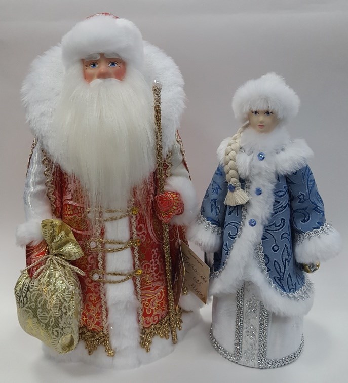 Драгоценные антикварные фигуры Деда Мороза и Снегурочки
