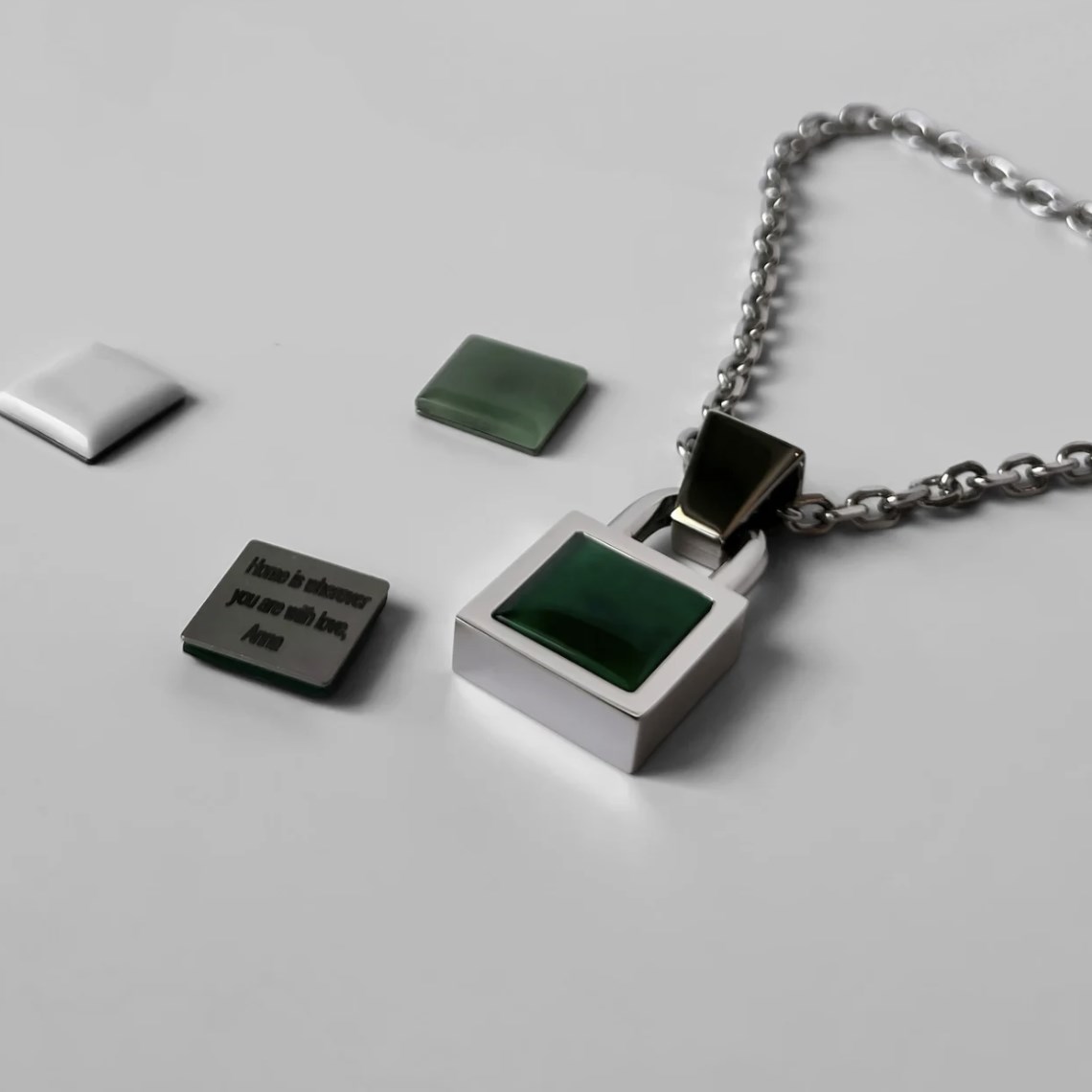 Мужская подвеска Lock — Процветание