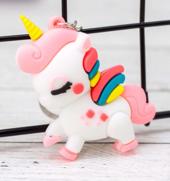 Брелок пластиковый (разные дизайны)