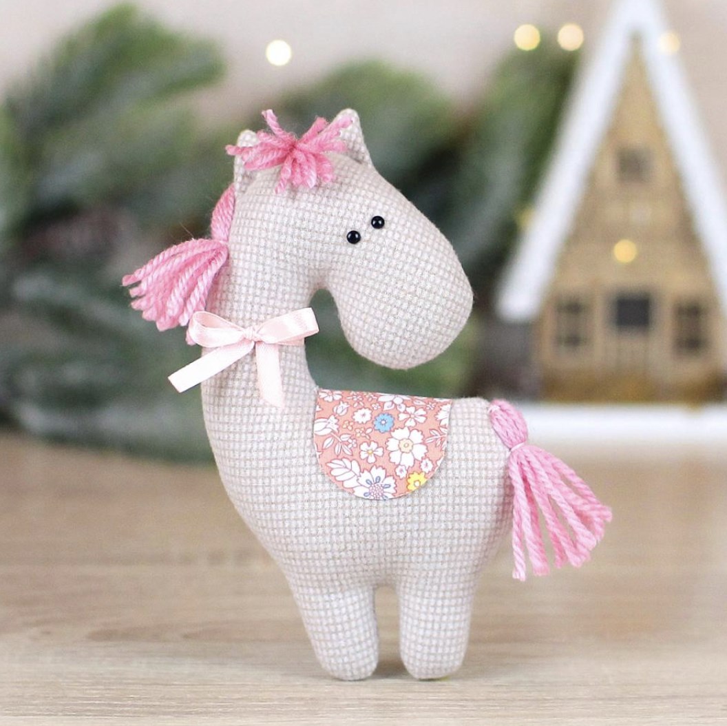 Новогодняя игрушка «Лошадка»