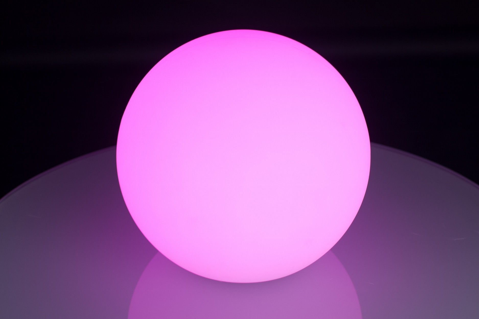 Светильник "шар". Светильник светодиодный шар. FK светодиодный светильник шар. Лампа шар розовая.