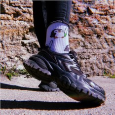 Носки белые «Пингвин с ножом»