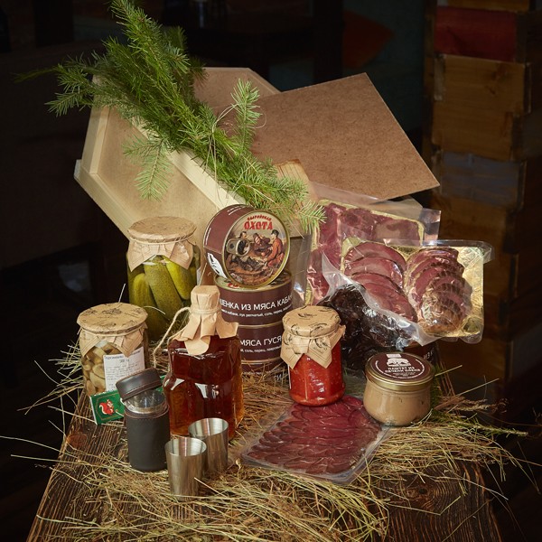 Упкаковка бутылокмв вакауум. Что положить в посылку. Как отправить мясо посылкой. Смешная коробка. Предметы запрещенные к пересылке почтой россии.