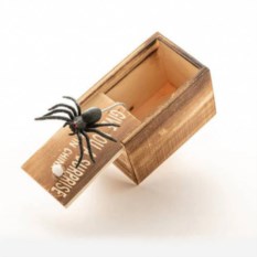 Шкатулка-розыгрыш с пауком