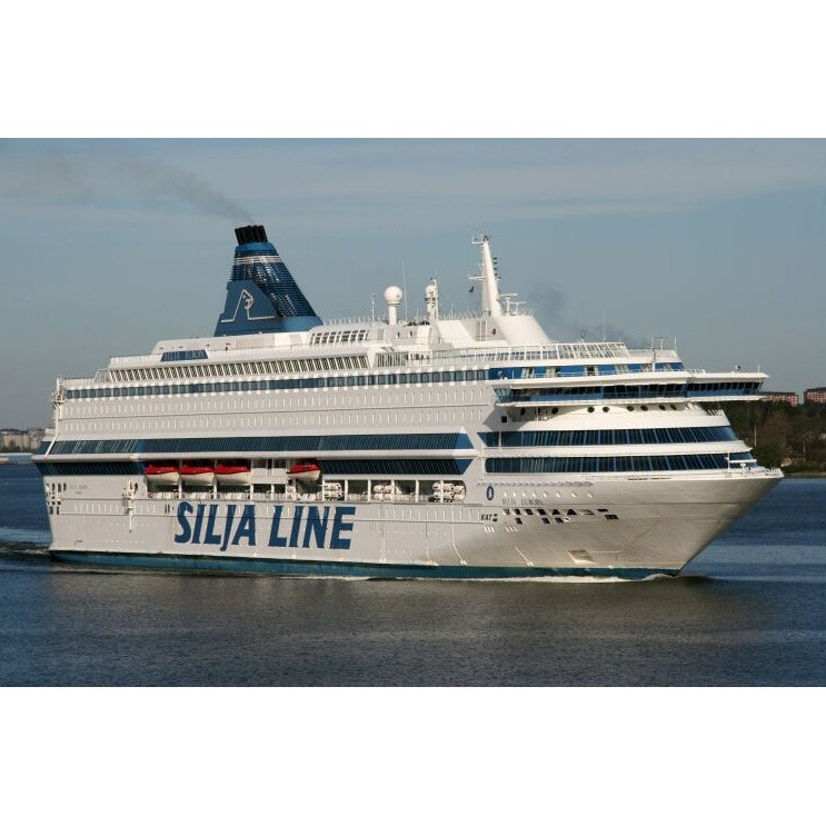 Большой паром. Лайнера Silja Europa. Лайнер Silja line. Silja Europa 2022. Круизный лайнер Финляндия Швеция.