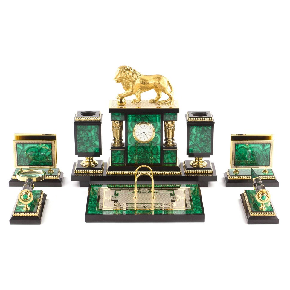 Настольный набор из малахита Лев
