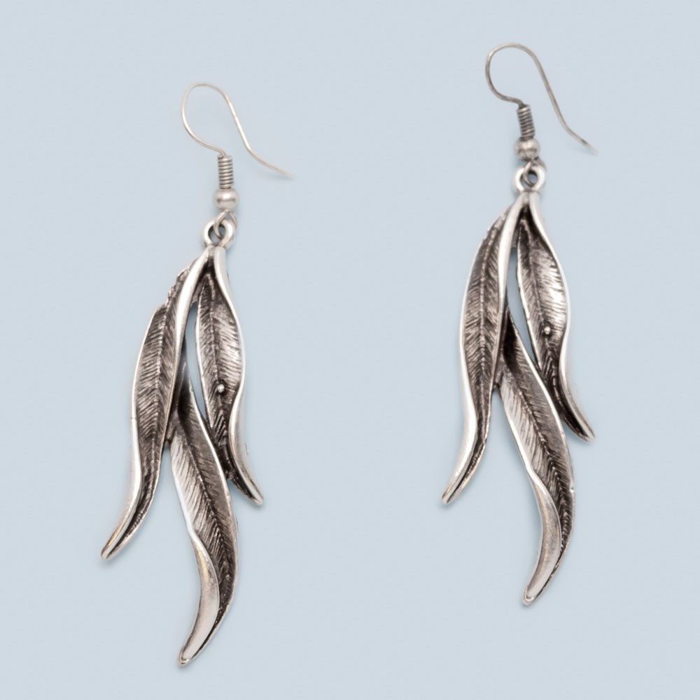 Женские серьги Длинные листья