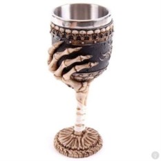 Бокал на ножке Костяная рука