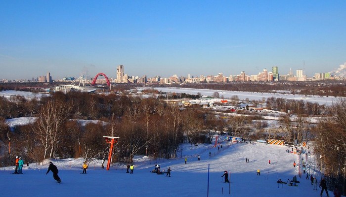 Горнолыжный спуск Крылатские холмы