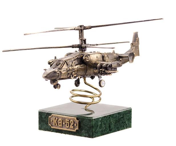 Модель вертолёта КА-52 Аллигатор (1:100) на подставке