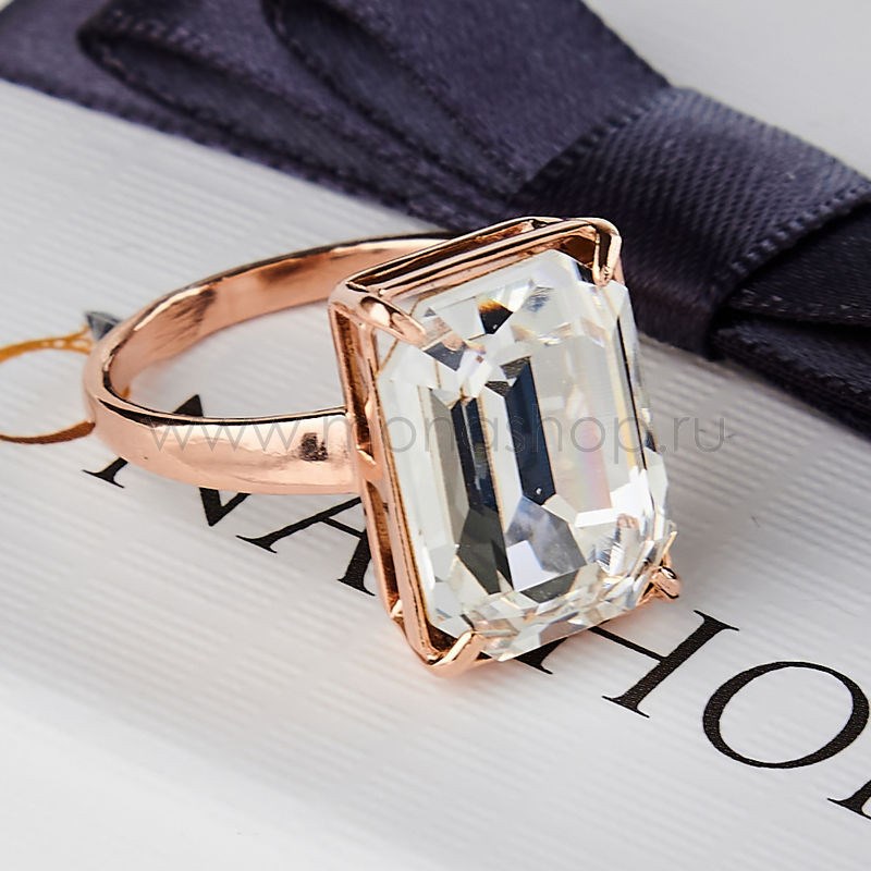 Кольцо Бриллиантовый цвет с прямоугольным камнем Swarovski