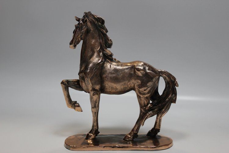 Фигурка Лошадь