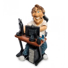 Статуэтка Хакер (Warren Stratford)