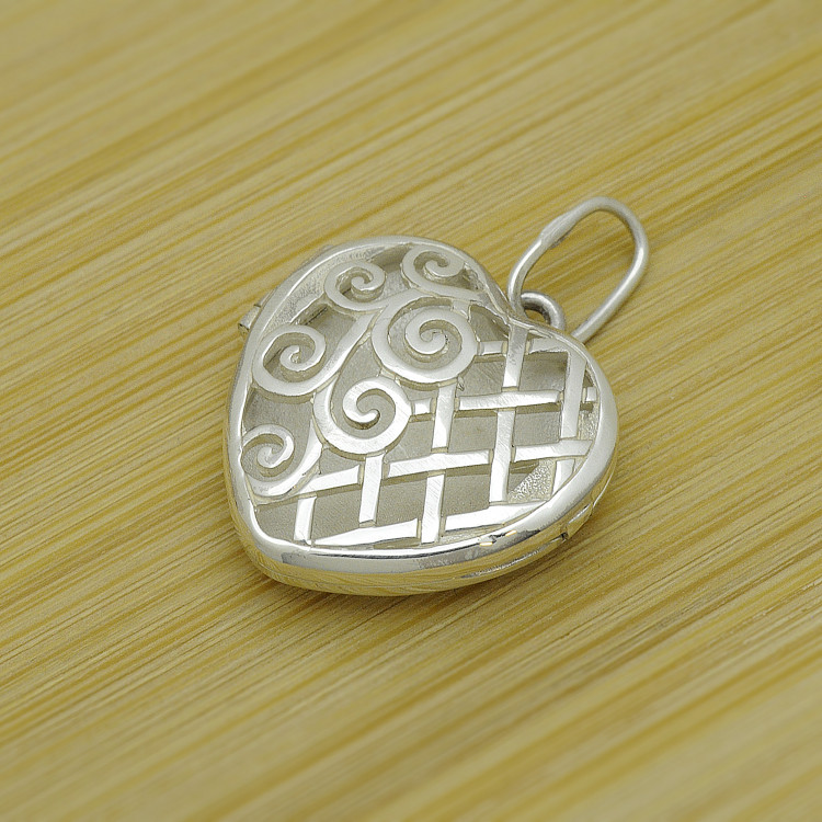 Gravira: серебряный медальон Сердце, 25x23 мм
