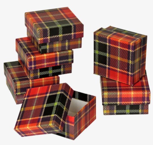 Подарочная коробка квадрат Шотландка красная
