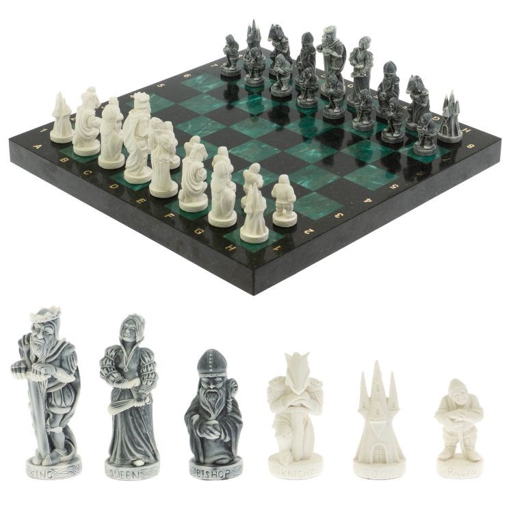 Шахматы Средневековье шабровский змеевик 40х40 см