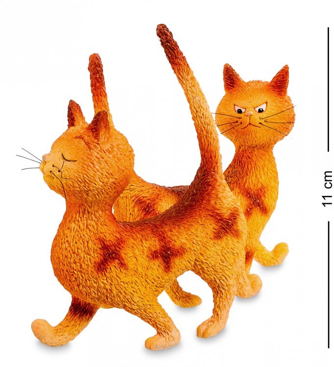 Статуэтка Хм. Такой же наряд!