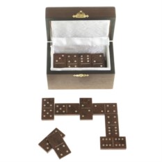 Домино из камня обсидиана