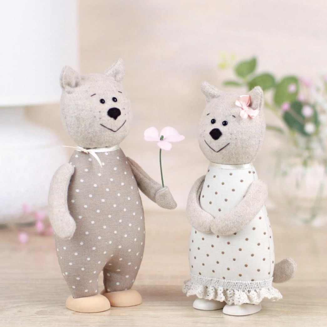 Нежные котики из ситца – подарок на годовщину свадьбы