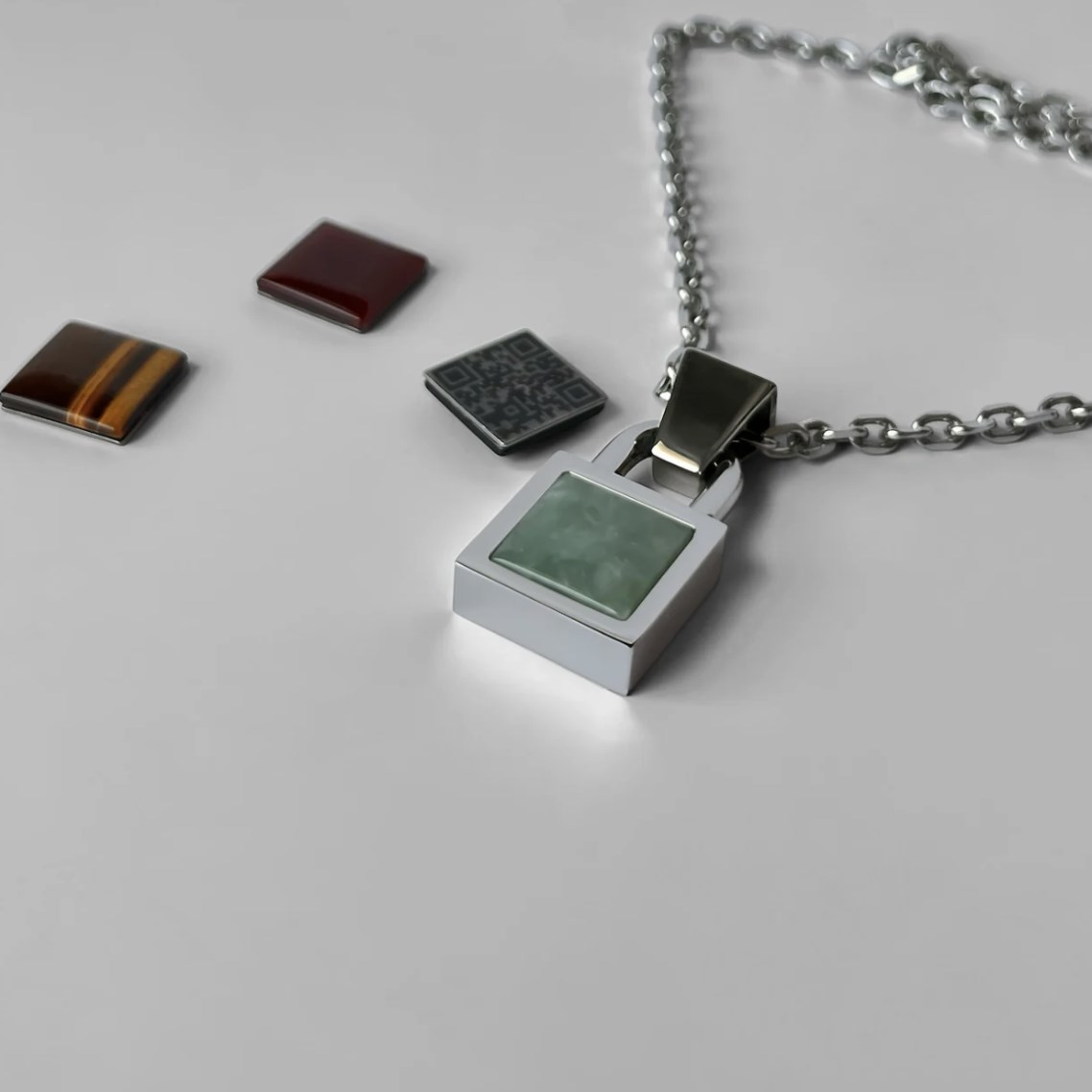 Мужская подвеска Lock — Мудрость