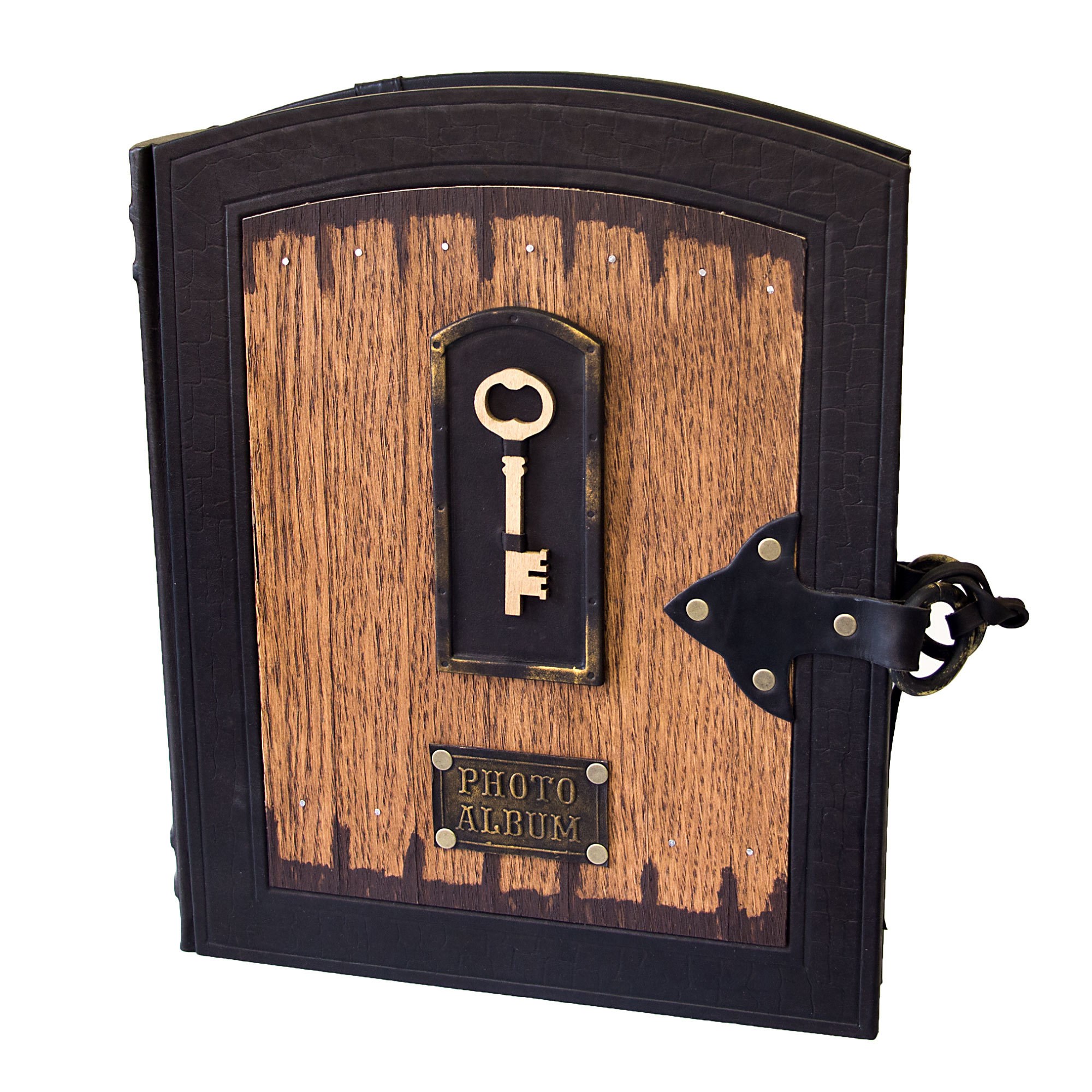 Фотоальбом «За семью замками»