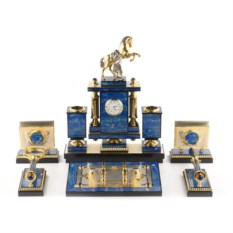 Настольный набор из лазурита Конь с попоной