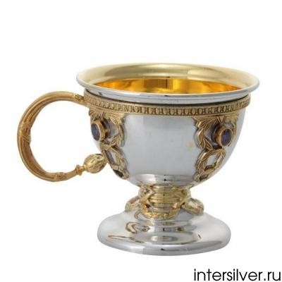 Серебряная кружка